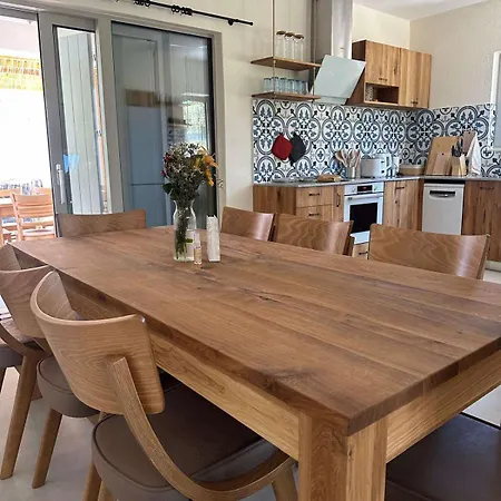 فيلة Afroditi, Skiathos, Kalivia, Greece مدينة سكياثوس