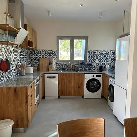 Afroditi, Skiathos, Kalivia, Greece فيلة مدينة سكياثوس