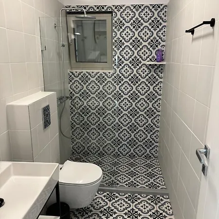 Afroditi, Skiathos, Kalivia, Greece مدينة سكياثوس