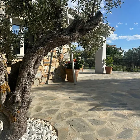 Villa Afroditi, Skiathos, Kalivia, Greece *